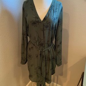 100% Polyester long sleeve Dress